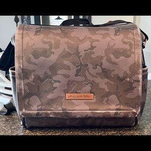 Petunia Pickle Bottom Diaper Bag Camo